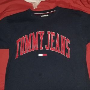 Tommy Jean collegiate capsule tshirt